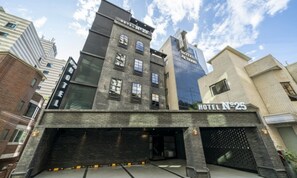 Exterior - No. 25 Hotel Sinchon (Seoul)