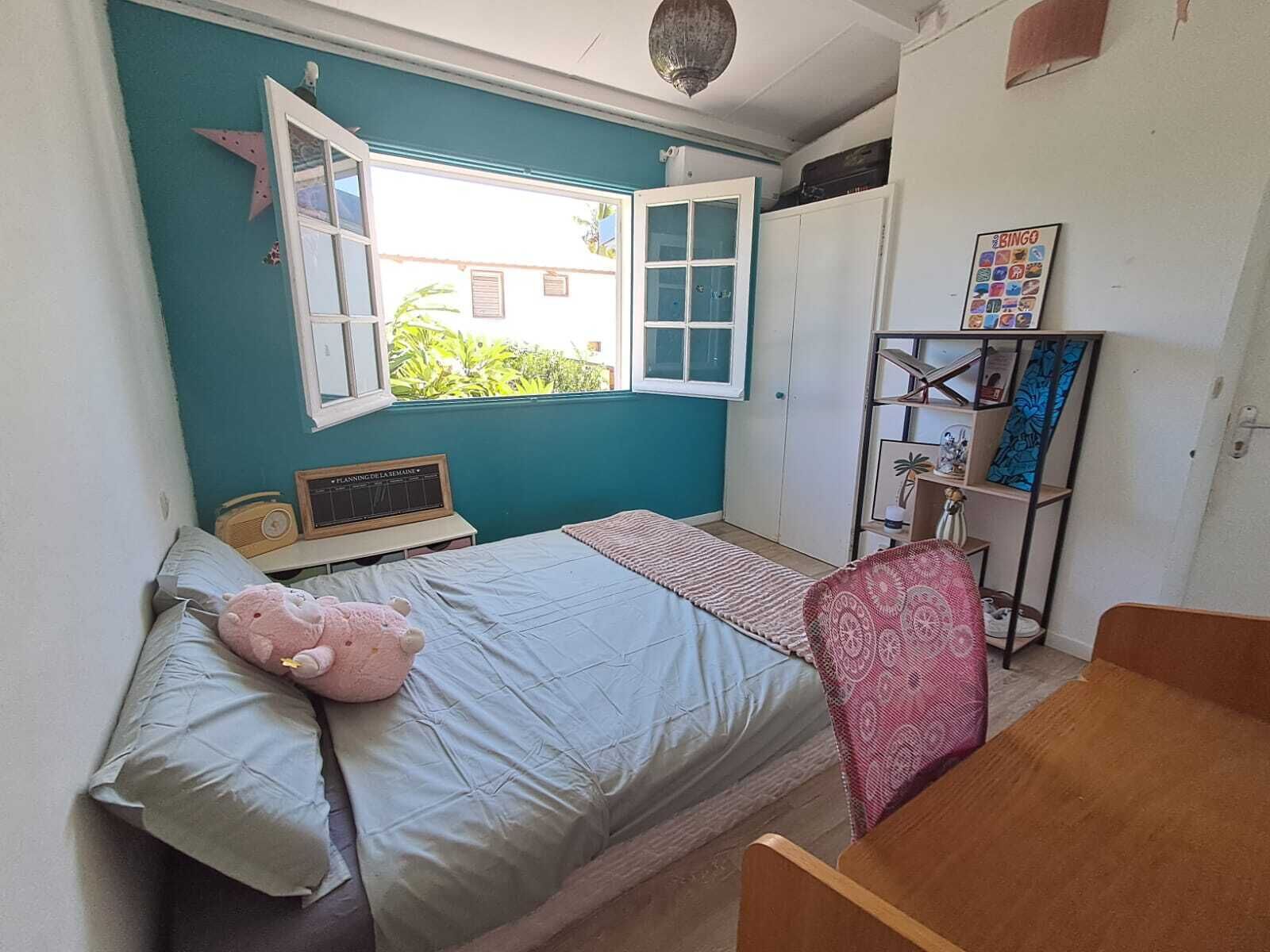 4 chambres, fer et planche à repasser, Wi-Fi, draps fournis