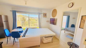 1 chambre, fer et planche Ă repasser, accĂšs Internet, draps fournis