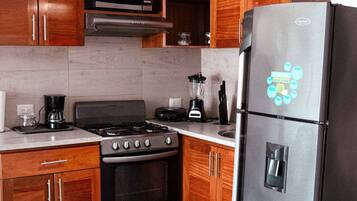 Microwave, oven, stovetop, coffee/tea maker