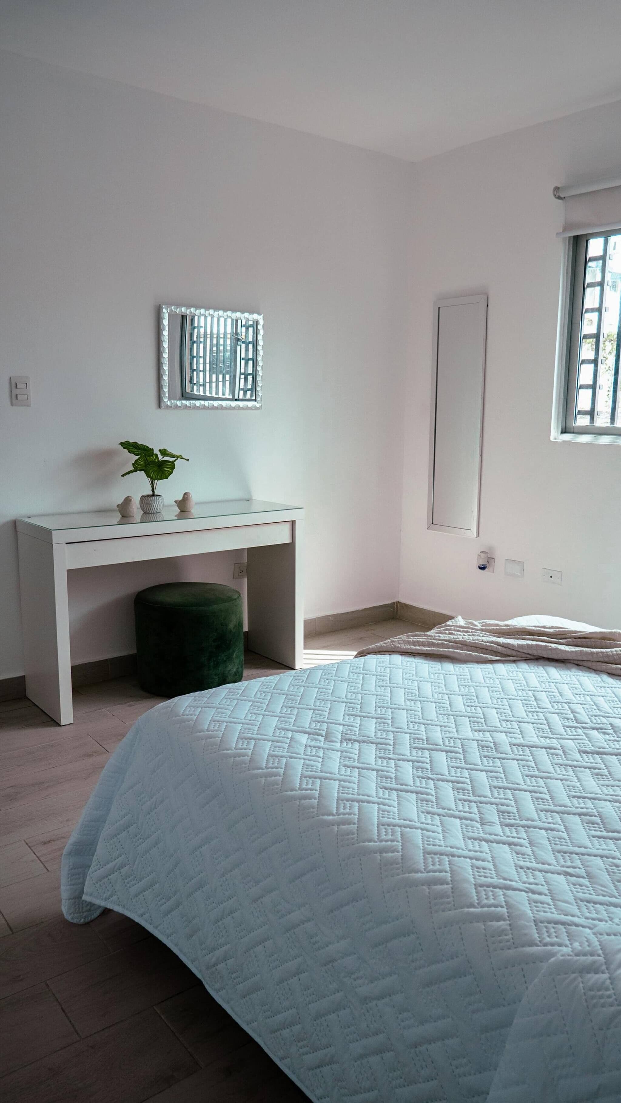 1 habitación, tabla de planchar con plancha y internet 