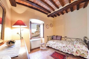Room - Vrbo Property (Cortona)