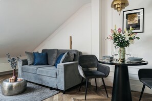 開放式客房 | 客廳