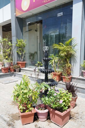 Exterior detail - Hotel Vedant (Jaipur)