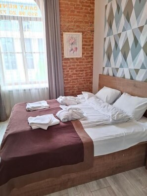 Egyptian cotton sheets, premium bedding, down duvets, memory-foam beds - Nebula Boutique Hotel (Tbilisi)