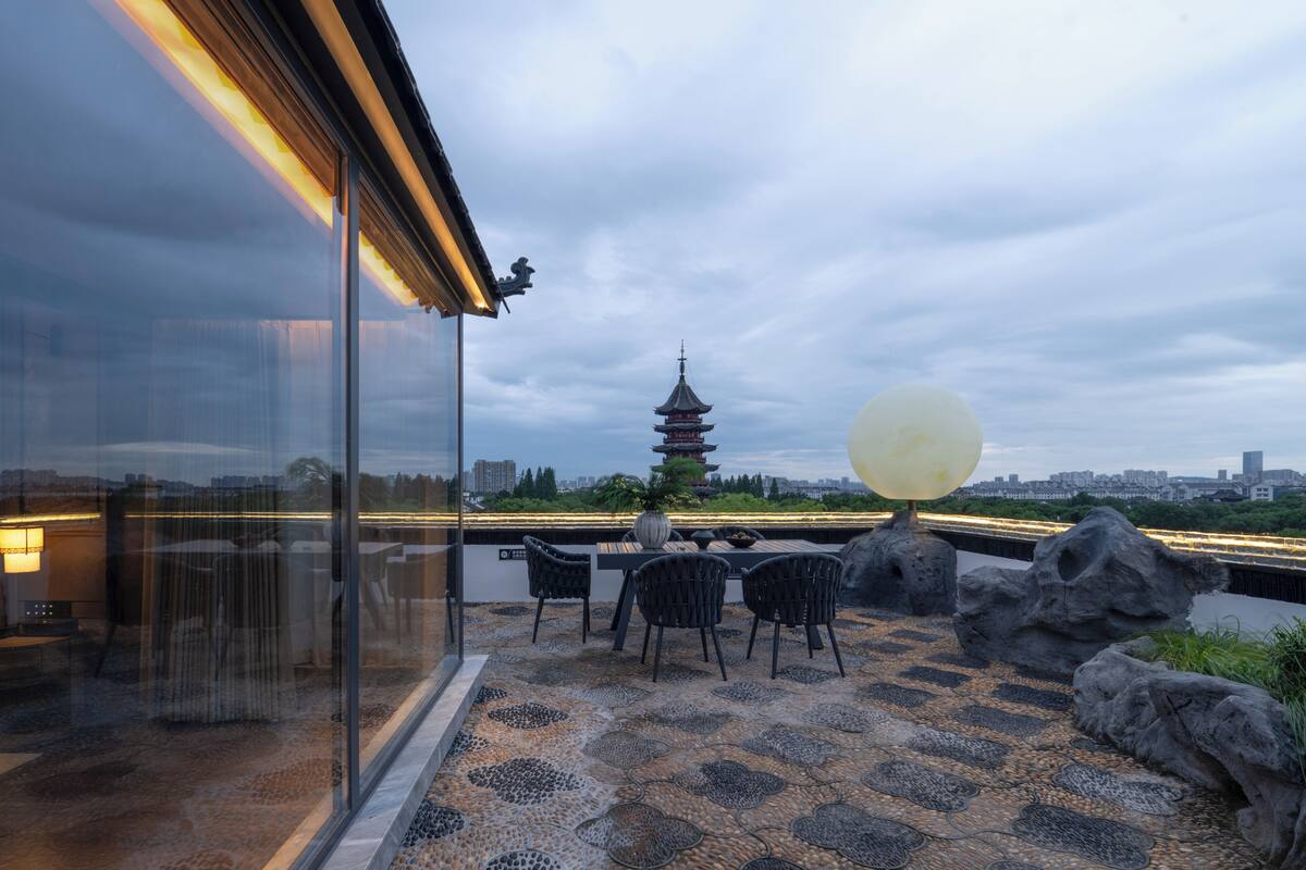 Villa Royale, vue cour intérieure | Terrasse/Patio