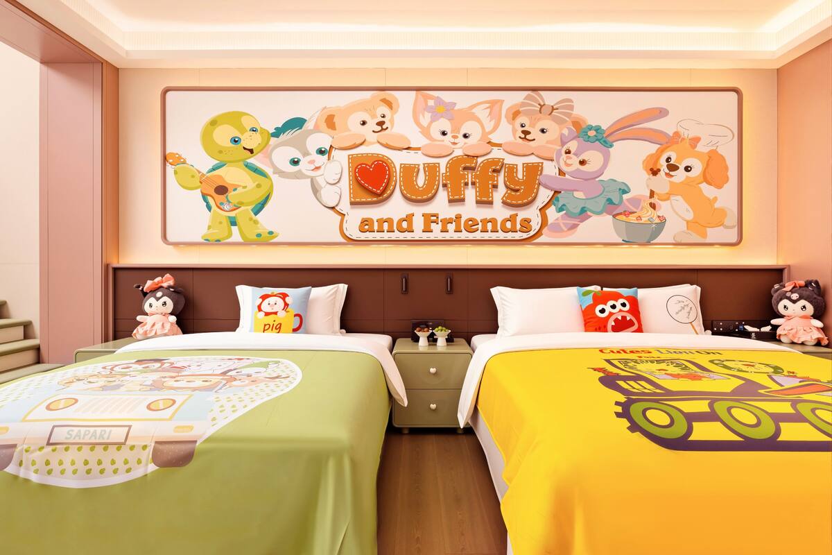Themed Family Room | Free WiFi