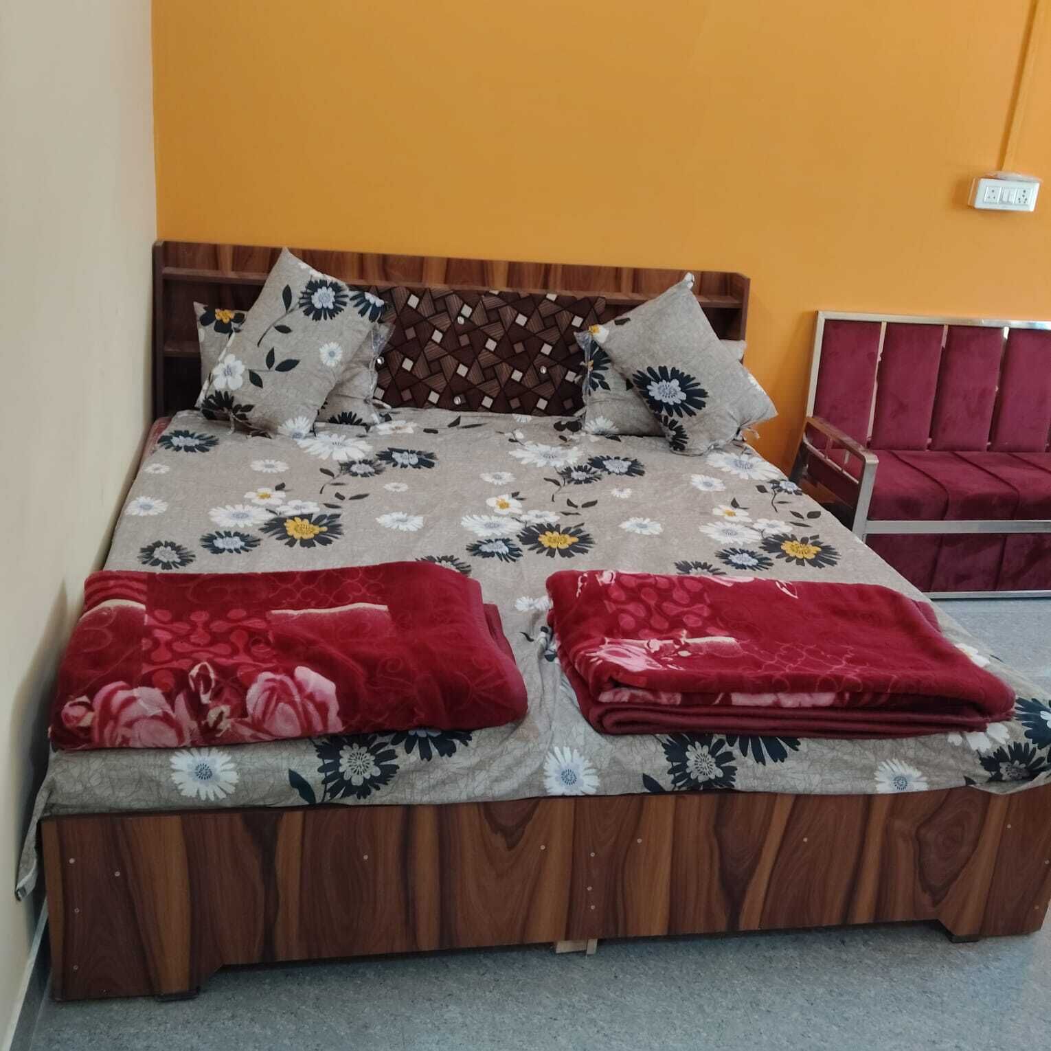 Luxe eenpersoonskamer, balkon, uitzicht op tuin