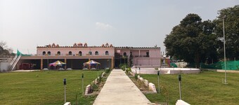 Kaku's Krishnabagh palace