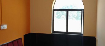 Kaku's Krishnabagh palace