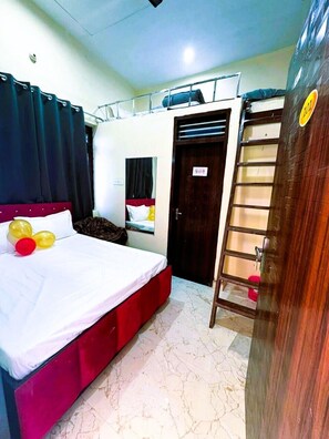 9 chambres, accès Internet