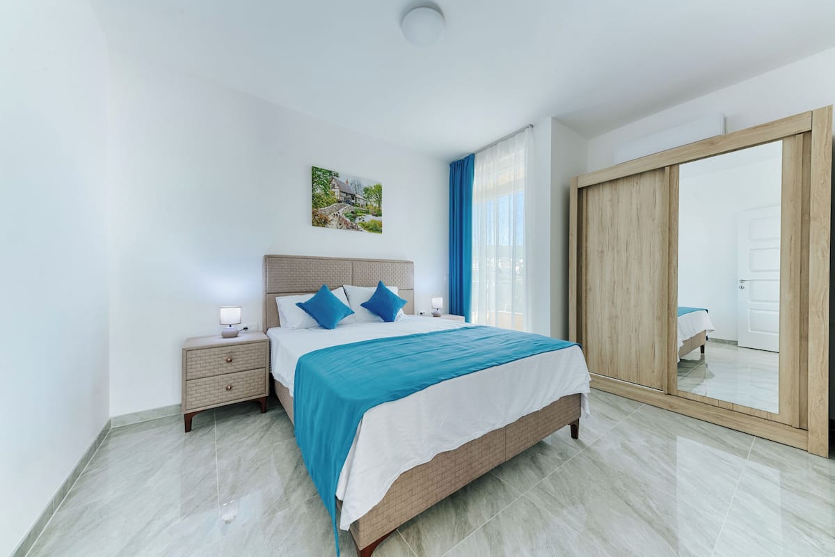 ซูพีเรียอพาร์ทเมนท์, 1 ห้องนอน, ระเบียง, วิวทะเล