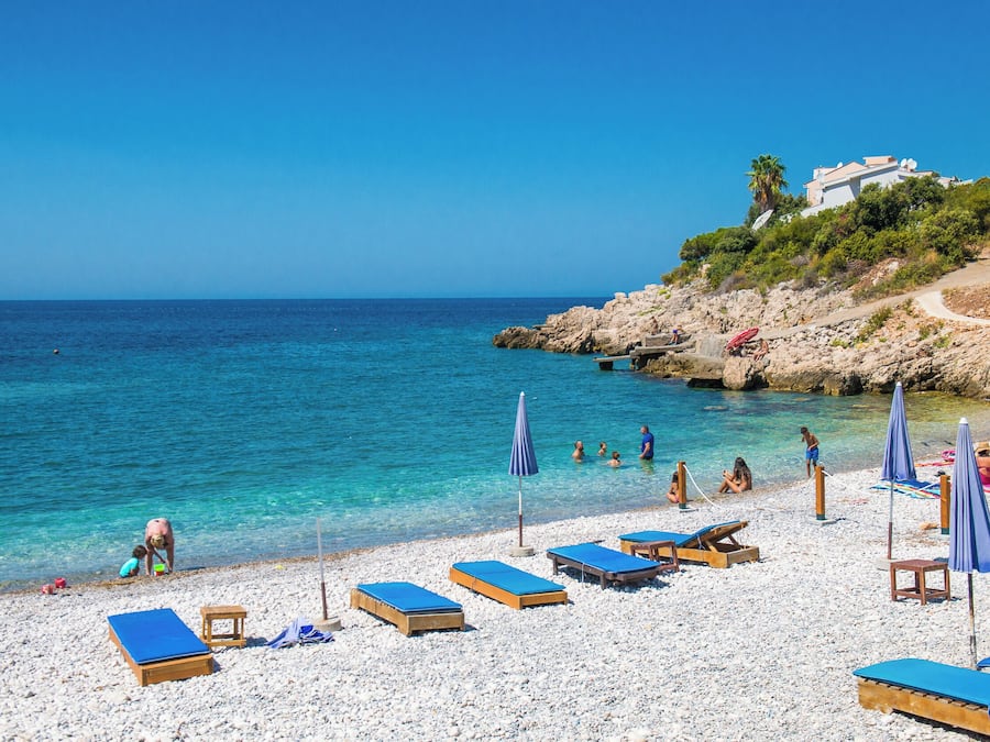 Beach nearby, 4 beach bars
