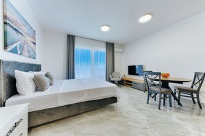 Premium Studio Suite, Balcony, Sea View