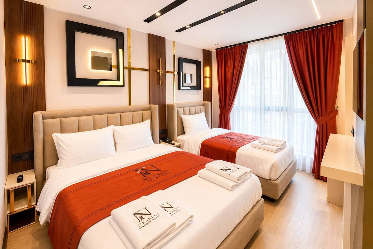 Superior Triple Room, Balcony