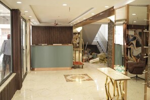 Lobby - Vardaan Residency Hotel (Gorakhpur)