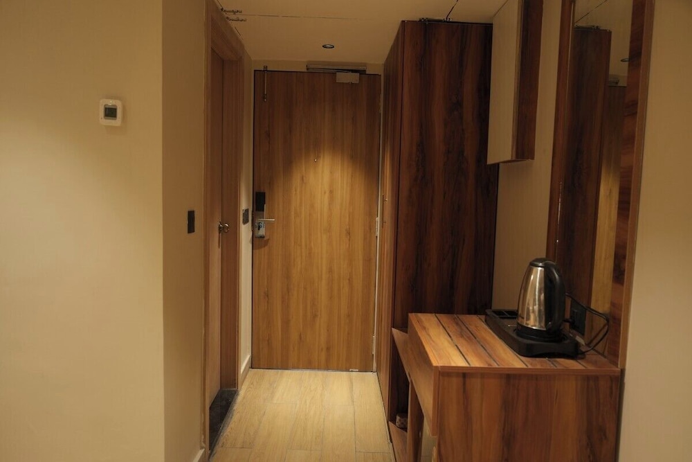 Vardaan Residency Hotel photo 7