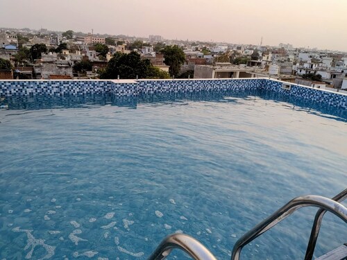 Vardaan Residency Hotel