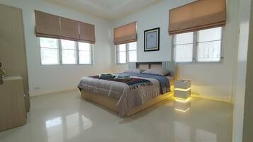 3 bedrooms, WiFi, bed sheets