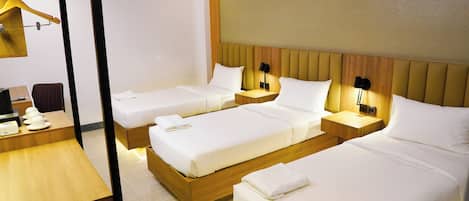 In-room safe, iron/ironing board, free WiFi