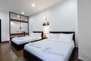 Family Twin Room - Angrut Villa (Siem Reap)