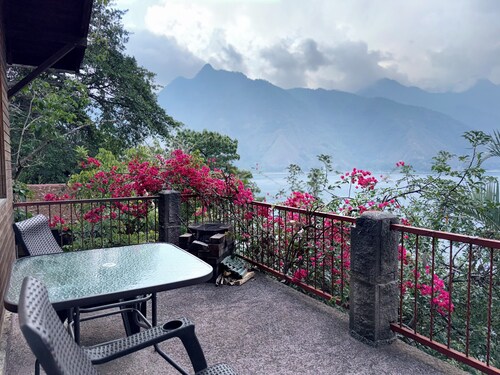 Tiny Cabin #4 Lake Atitlan