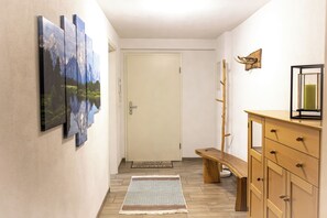 Interior - Wolke 7 | quiet location | garden | 65 sqm | max. 6 persons (Kiefersfelden)