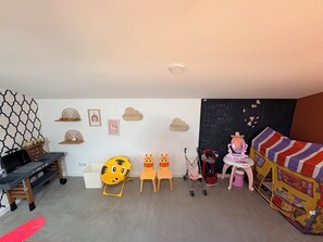 Children’s area - Waterfront paradise, private beach, sleeps 12, breathtaking view (Sari-Solenzara)