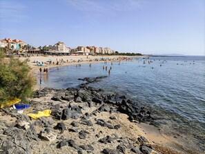 Beach - CAP D'AGDE - Sea view - private parking - beach 50m away - shops - ideal location (LE CAP D'AGDE)