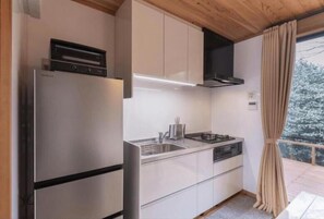 House, Kitchen, Sea View | Private kitchen