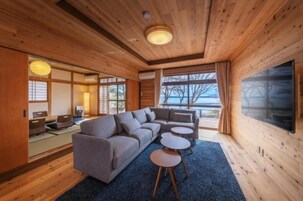 House, Balcony, Sea View | Living area