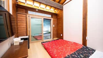 Deluxe Double Room, Garden View | Free WiFi, bed sheets