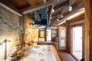 Family Quadruple Room, Garden View | Interior - hanok1942 (daegu-metropolitan city)