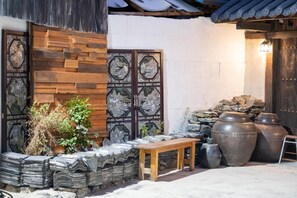 Terrace/patio - hanok1942 (daegu-metropolitan city)