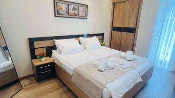 1 bedroom, iron/ironing board, WiFi, bed sheets
