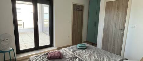 2 chambres, Wi-Fi gratuit, draps fournis