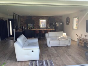 Living area - Quiet house with heated pool (Seignosse)