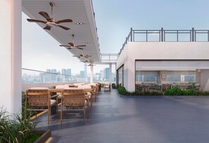 Outdoor dining - Ji Hotel Phnom Penh City Center (Phnom Penh)