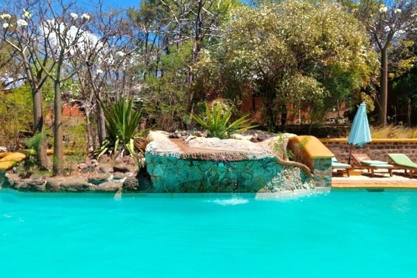 Outdoor pool, pool umbrellas