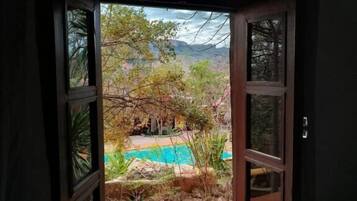 Double or Twin Room, Balcony, Mountain View | Interior