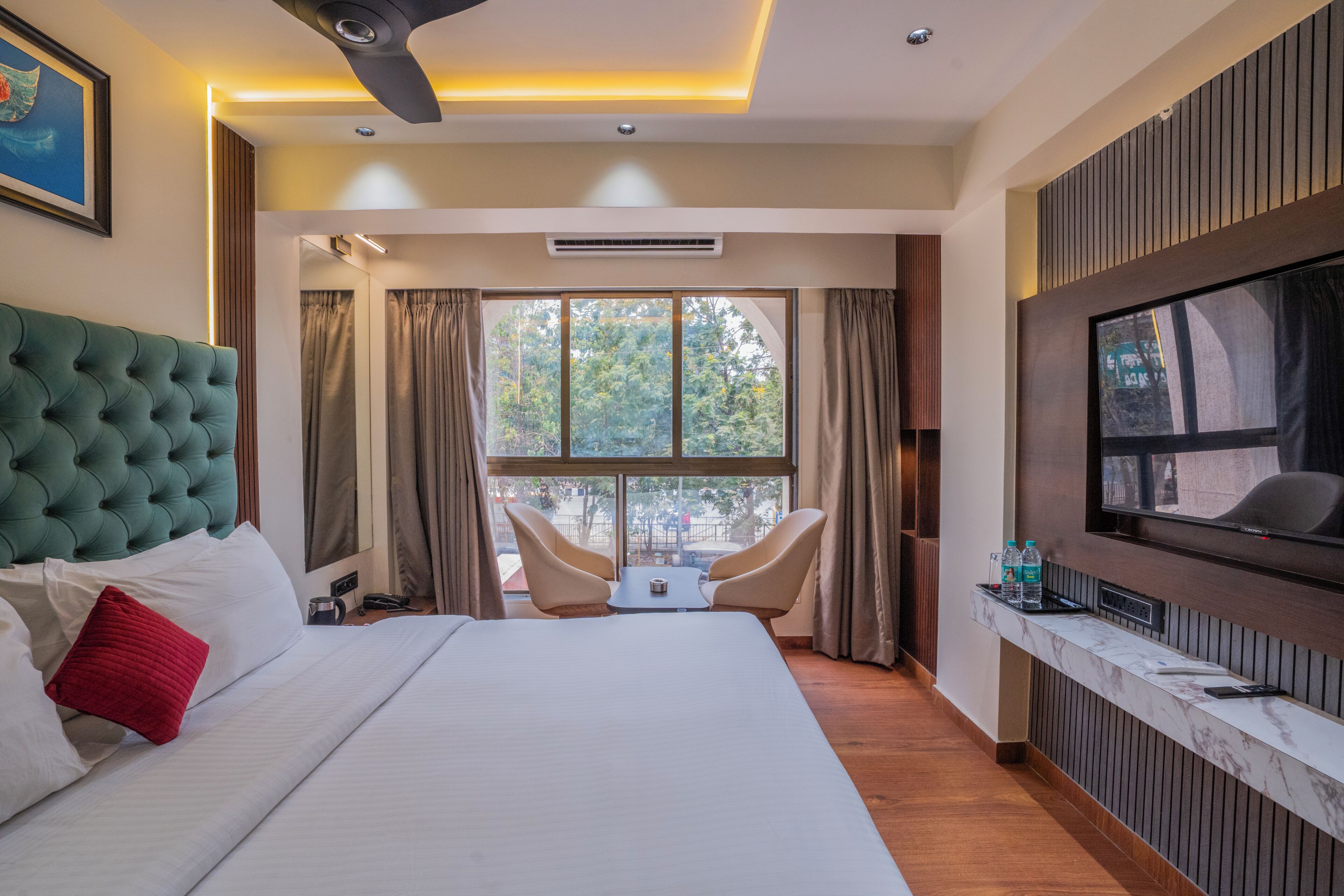 Quarto casal elite | Cofres nos quartos, Wi-Fi de cortesia