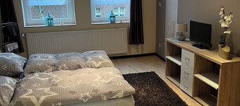 Private room rental family Schrödel (near Arena)