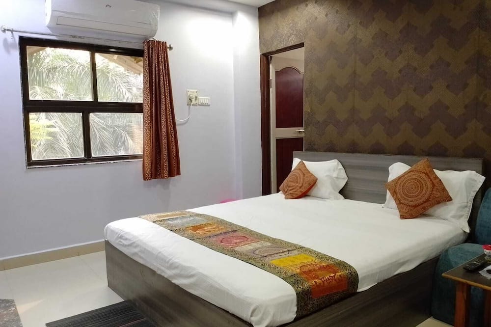 HOTEL VAIDYA REGENCY - Khatiya