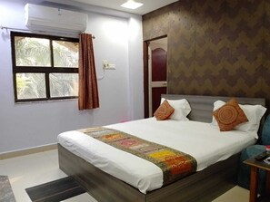 Classic Double Room - HOTEL VAIDYA REGENCY (Balaghat)