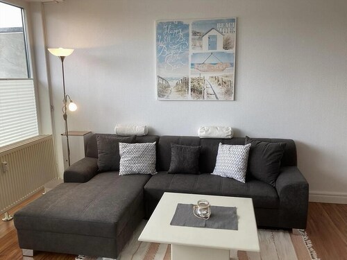 Cozy apartment over 2 floors just a few minutes from the sea