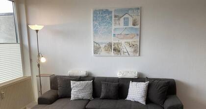 Cozy apartment over 2 floors just a few minutes from the sea
