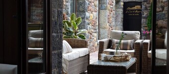 Casa rural de máxima categoría en Asturias · Jardín, chimenea y relax.
