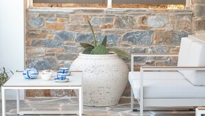 Studiosuite – deluxe, sjøutsikt | Terrasse/patio