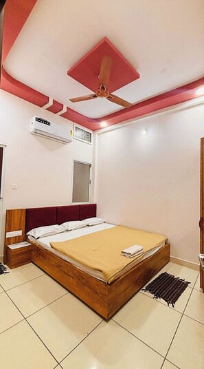 Deluxe Double Room - Hotel The Grand Ashiana Lagoon Puri (Puri)