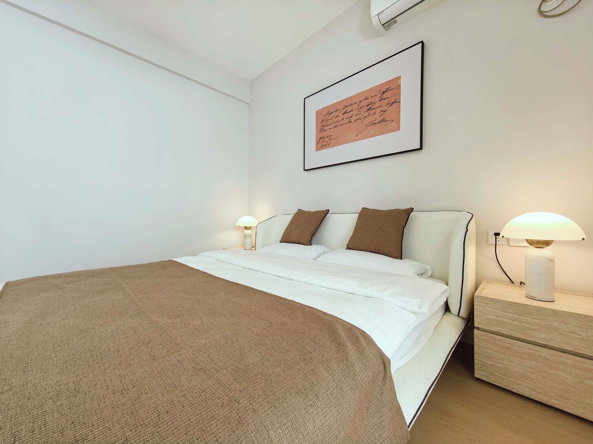 Standard-Suite, Stadtblick | Hochwertige Bettwaren, Daunenbettdecken, individuell eingerichtet